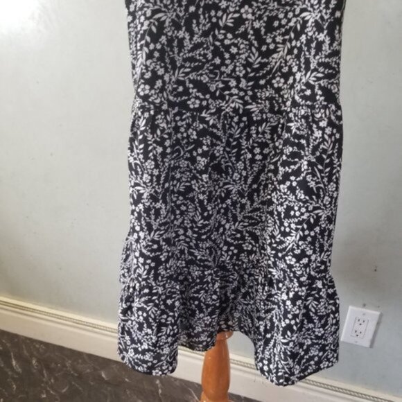 Sanctuary Floral sleeveless V-neck dress size S (309) - Picture 5 of 9